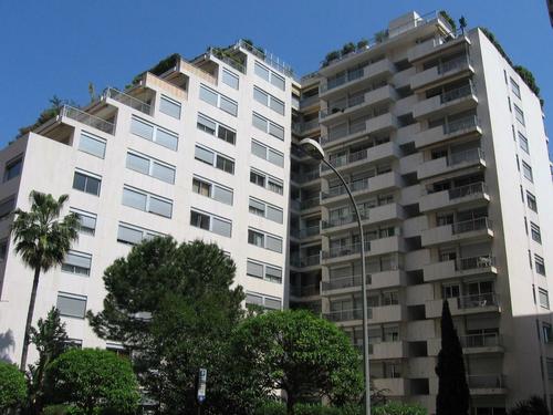 CHATEAU D'AZUR - studio