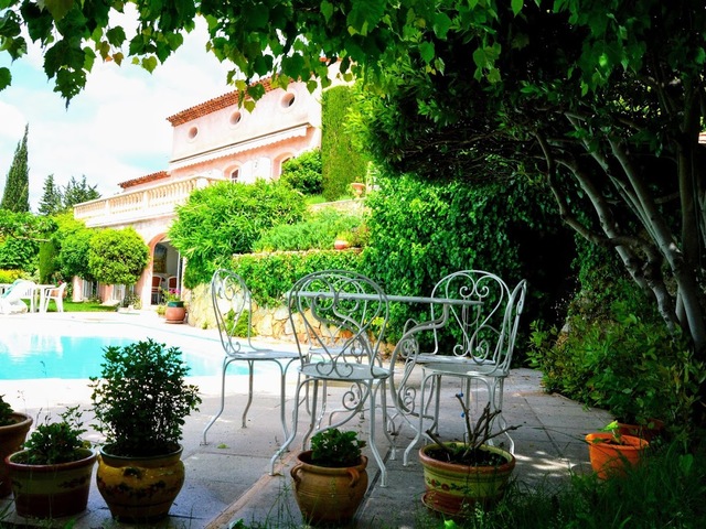 Montauroux - Fayence: Magnifique villa avec piscine et vue panor - 5
