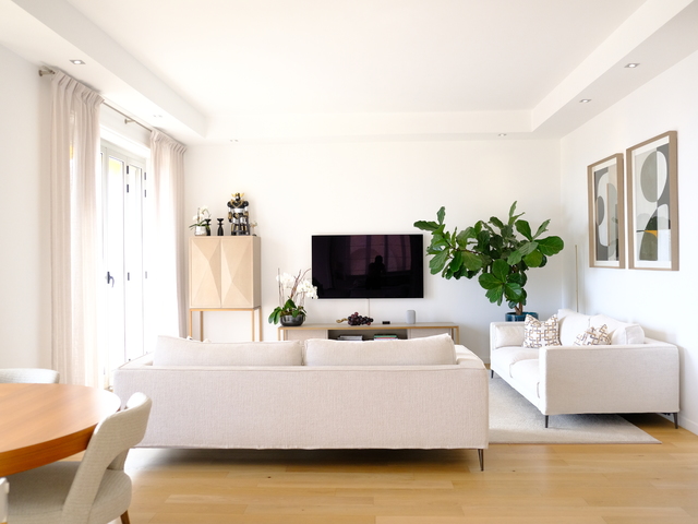 BOULEVARD DES MOULINS - 4 Rooms - Fully renovated - 3