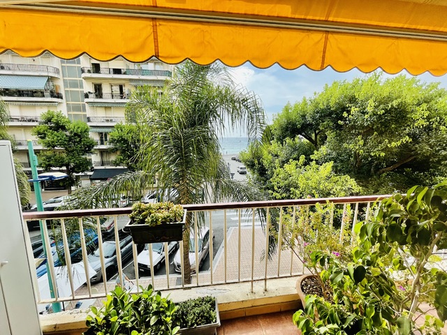 Menton: Magnificent 2 bedroom apartment with balcony close to th - 20